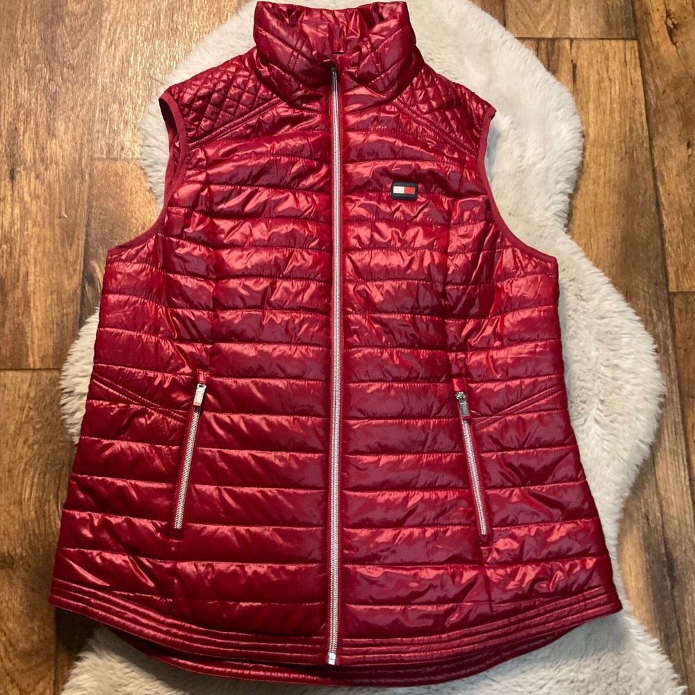Tommy Hilfiger Puffer Vest Size XL Quilted Red Shimmer Gather Back